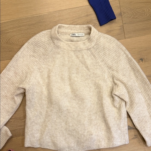 Zara Sweaters - Zara Beige Women's Cowl Neck Sweater size L